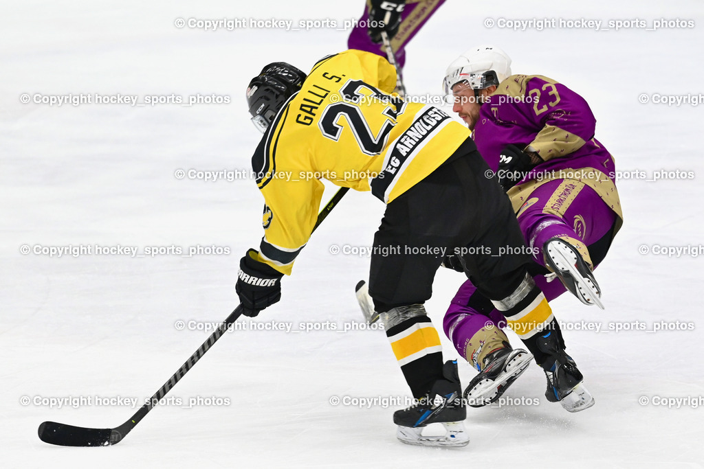 EC Kellerberg vs. EC Arnoldstein | #23 Galli Stefan EC Arnoldstein, #23 Assinger Andreas EC Kellerberg, EC Kellerberg vs. EC Arnoldstein, EC Kellerberg vs. EC Arnoldstein am 03.02.2025 in Villach (Stadthalle Villach), Austria, (Photo by Bernd Stefan)
