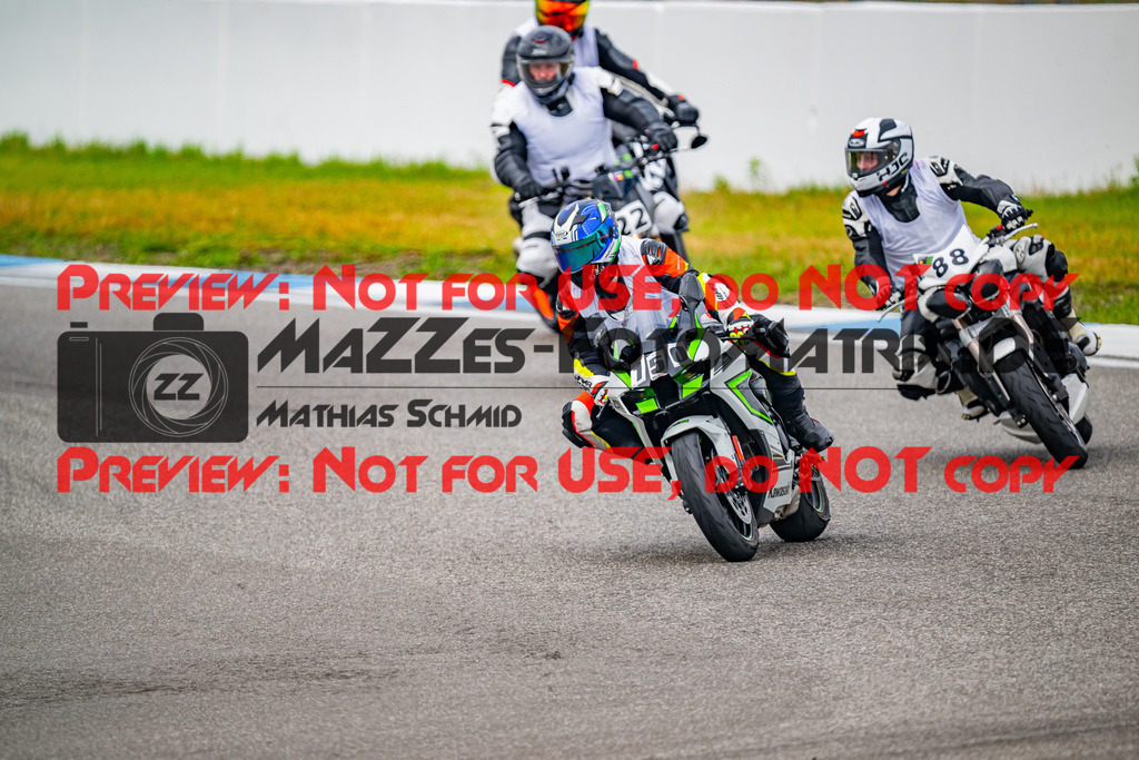 MaZZes_FotoMatrix_240701_6007705_4232 | INST