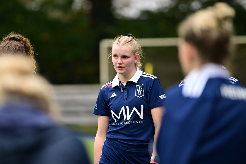 Hockey I Frauen I Saison 2024-2025 I 2. Bundesliga I 9. Spieltag I TG Heimfeld - Hamburger Polo Club | Der Sportfotograf. - Realisiert mit Pictrs.com