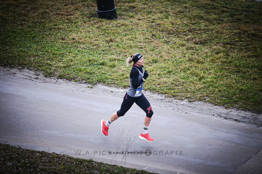 ..... | Linz, AUSTRIA,14. Dezember 25, ALOHA WINTERLAUF DEZEMBER 25 , Image shows: Photo: WAPICS / Andreas Willdoner