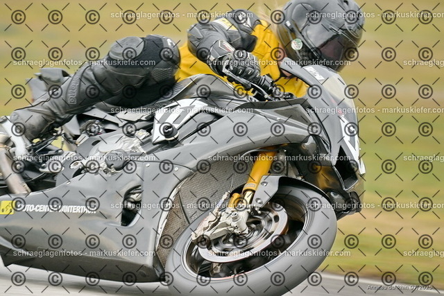 25bt05-0174 | markuskiefer.com - Realisiert mit Pictrs.com