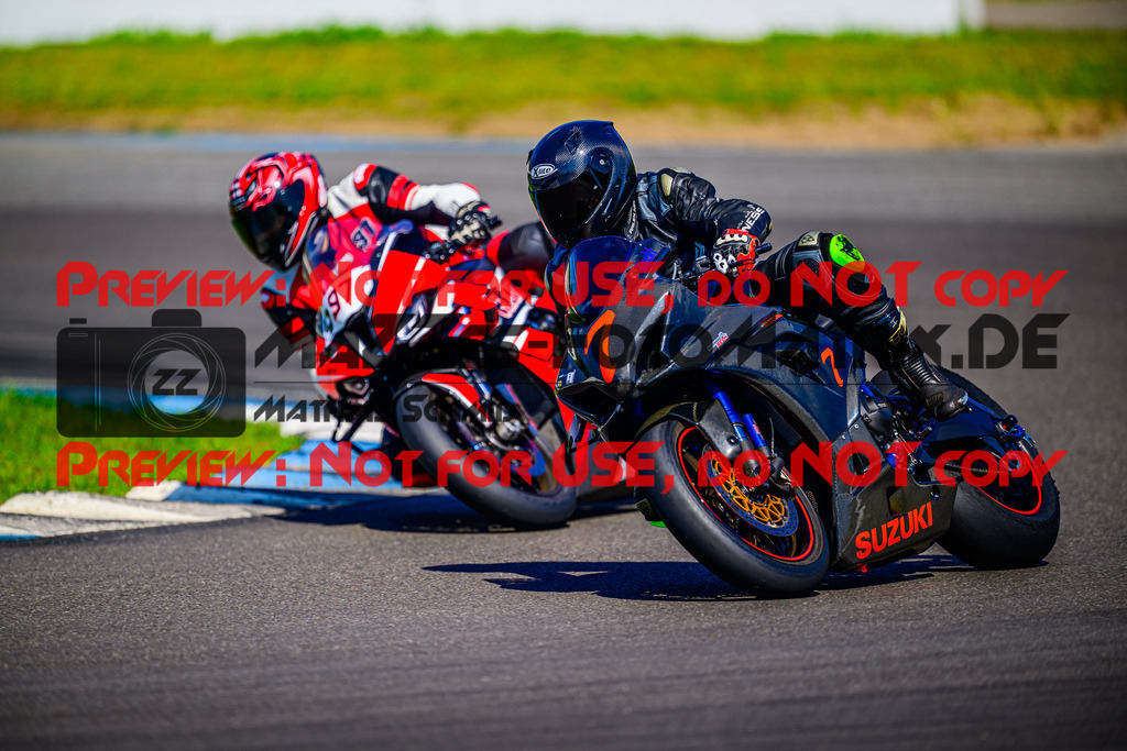 MaZZes_FotoMatrix_240520_6021986_7288 | WEISS