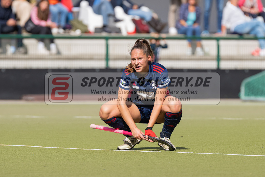 HK_20220925_100135 | 1. Bundesliga Damen Düsseldorfer HC - Berliner HC  am 25.9.2022 DHC Düsseldorf, Düsseldorf , Pia Lhotak ( Düsseldorfer HC #5 )