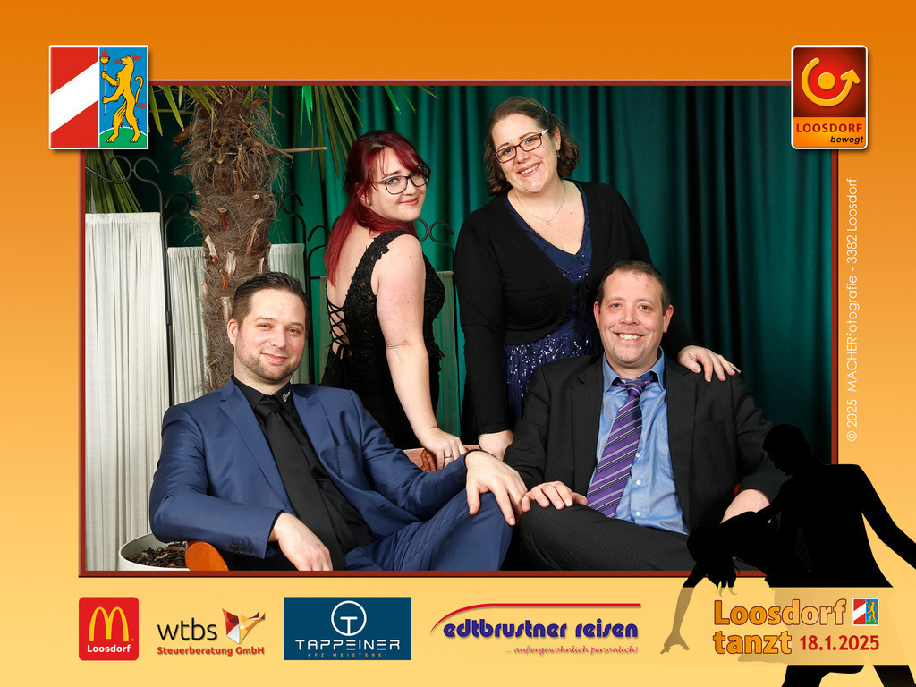 LoosdorfTanzt25_9111 | Ballfotografie - Loosdorf tanzt am 18.01.2025 in der Losensteinhalle LOOSDORF. Vielen Dank den Sponsoren:Edtbrustner Reisen /wtbs Steuerberatung /Autohaus Tappeiner/McDonalds Loosdorf