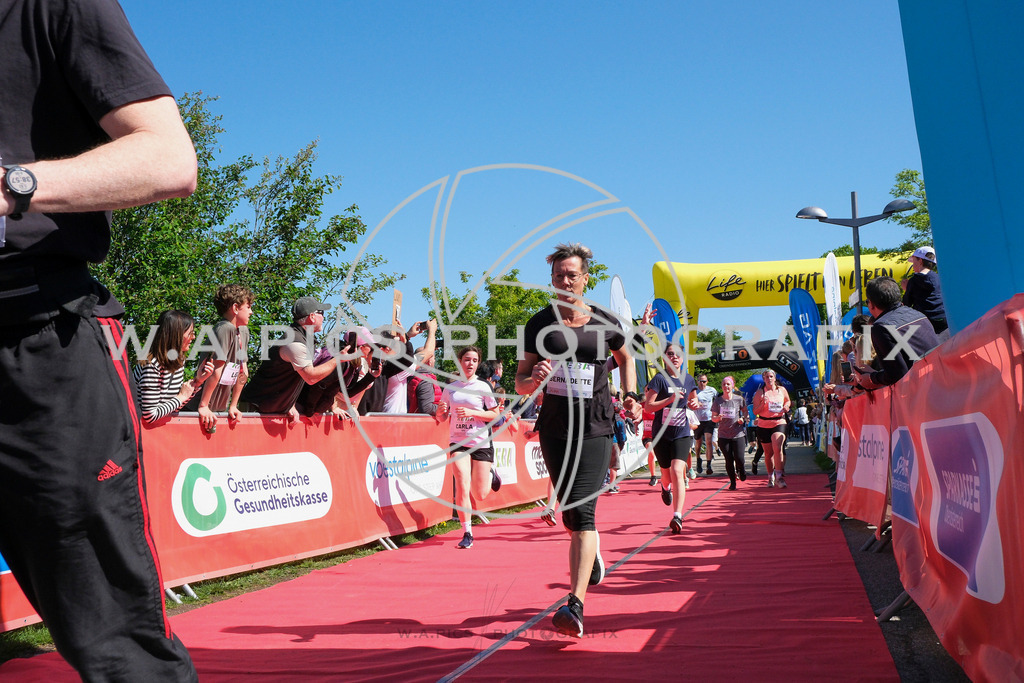 ..... | LINZ,AUSTRIA,27.April 24, Int. 3 Brückenlauf Linz  , Image shows: Photo: WAPICS / Michael ring