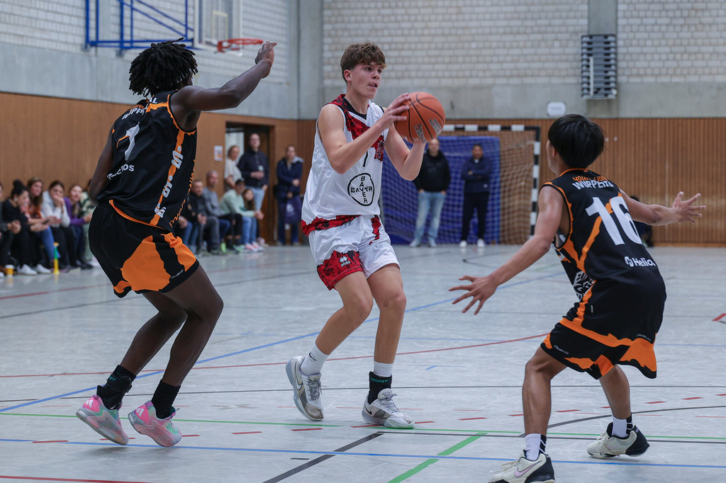JBBL BAYER GIANTS vs Young Lions Wuppertal-25 | Fotos von Basketballspielen aus dem Raum NRW fotografiert von Gero Mueller-Laschet und Daniel Schaefer - Realisiert mit Pictrs.com