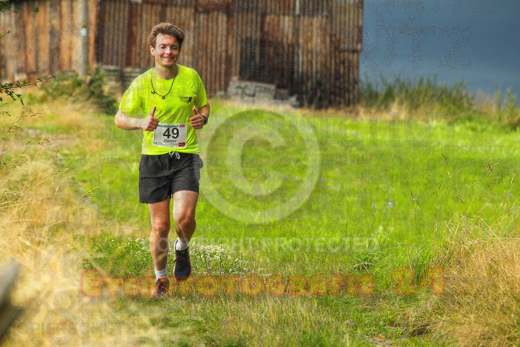 250801_1851_EV4_7610 | Sportfotografie im Rhein-Sieg Kreis, Köln, Bonn, NRW, Rheinland Pfalz, Hessen, etc. Unser Tätigkeitsfeld umfasst den Laufsport vom Volkslauf über den Marathon, Duathlon, Triathon bis zum Ultralauf wie Kölnpfad Ultra oder Schindertrail.