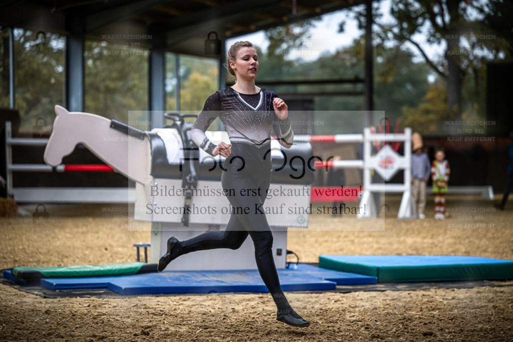 DOS_0089 | Entdecke hochwertige Reitturnierfotos von Foto Oger. Professionell, emotional und authentisch – jetzt Lieblingsmomente im Shop bestellen. - Realisiert mit Pictrs.com