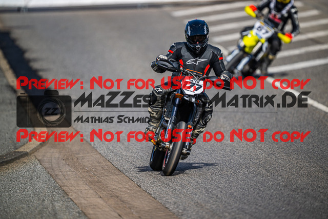 MaZZes_FotoMatrix_220618_0541 | S4