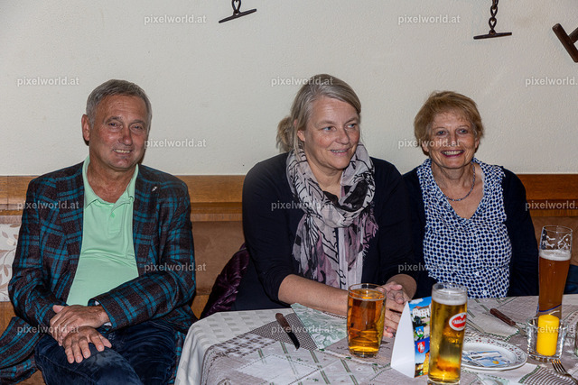 Delegation aus Bamberg beim Gasthaus Wadl | Bildershop von pixelworld.at - Realisiert mit Pictrs.com