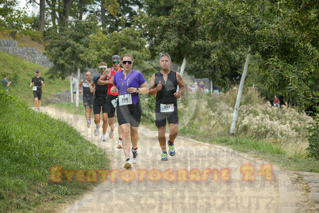 250824_1344_EX1_3452 | Sportfotografie im Rhein-Sieg Kreis, Köln, Bonn, NRW, Rheinland Pfalz, Hessen, etc. Unser Tätigkeitsfeld umfasst den Laufsport vom Volkslauf über den Marathon, Duathlon, Triathon bis zum Ultralauf wie Kölnpfad Ultra oder Schindertrail.