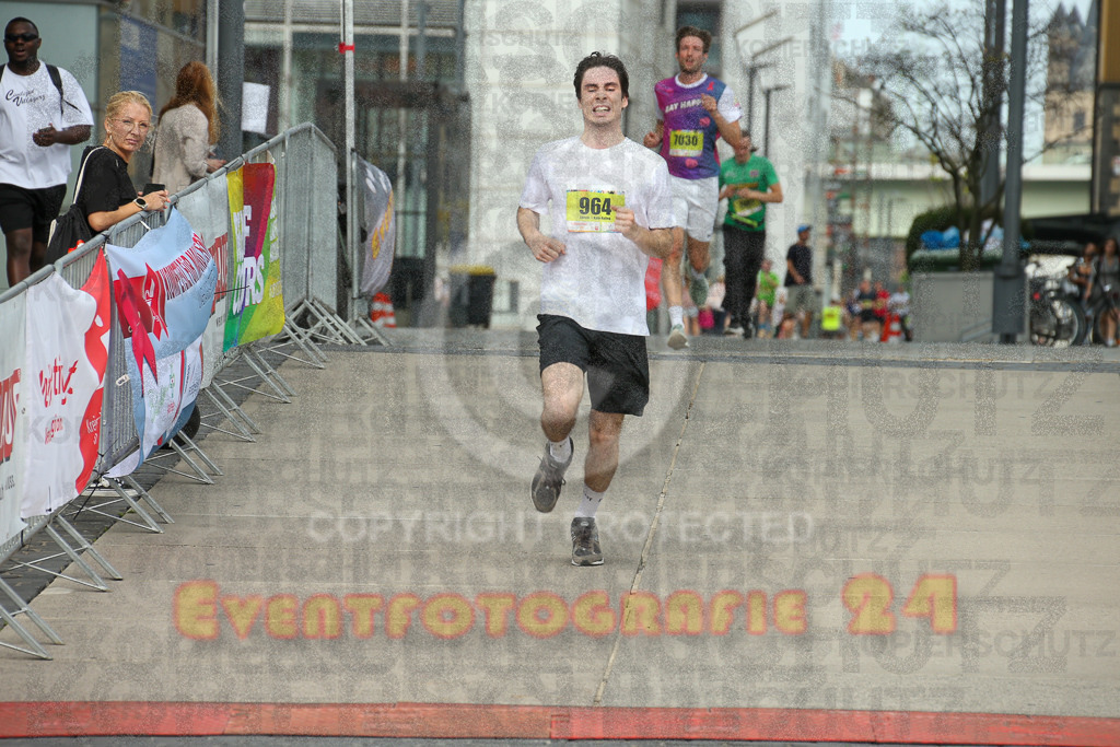 250920_1321_EX1_4119 | Sportfotografie im Rhein-Sieg Kreis, Köln, Bonn, NRW, Rheinland Pfalz, Hessen, etc. Unser Tätigkeitsfeld umfasst den Laufsport vom Volkslauf über den Marathon, Duathlon, Triathon bis zum Ultralauf wie Kölnpfad Ultra oder Schindertrail.