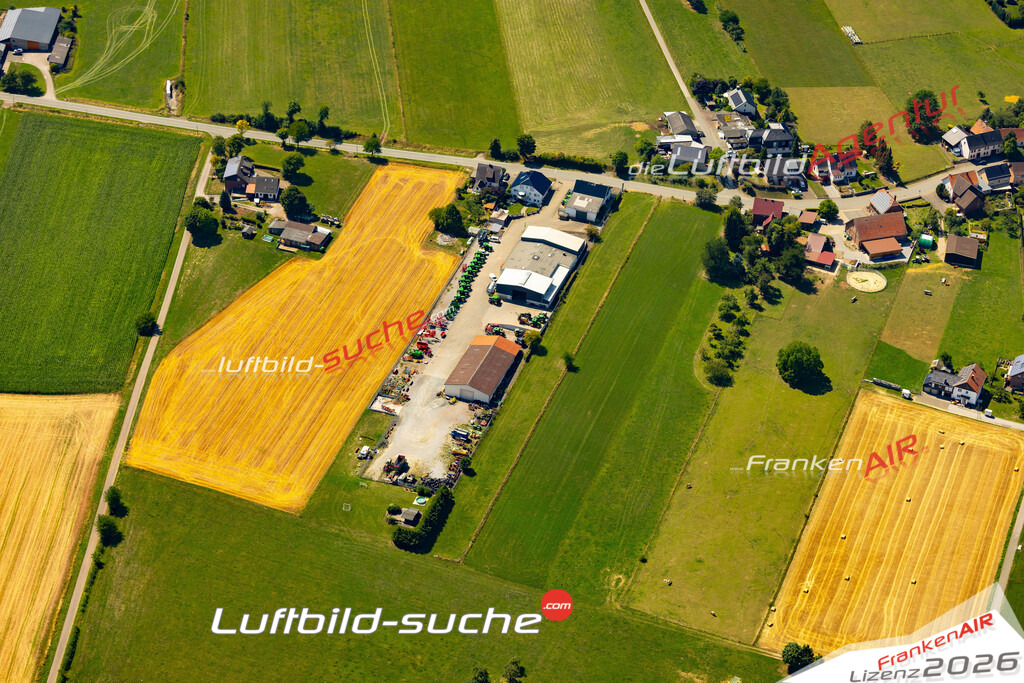 Die Luftaufnahme Giershagen - Marsberg wurde 2022 vom Flugzeug aus (keine Drohne) erstellt. Hohe Auflösung -für große Poster und Wandbilder geeignet - Garantiert!