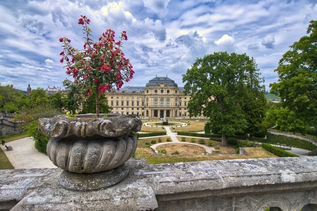 _E9A1336 | Als Fotograf mit Fokus auf Landschaft, Architektur und atmosphärische Bildgestaltung präsentiere ich Ihnen hier ausgewählte Galerien die als hochwertige Fine-Art-Print Wandbilder bestellt werden können. - Realisiert mit Pictrs.com