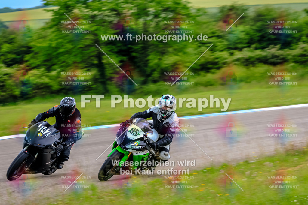 MotoTeam-3331 | Hier findet Ihr Bilder von Touristenfahrten auf der Nürburgring Nordschleife oder von anderen Veranstaltungen die ich besucht habe. Viel Spass beim Durch Schauen 