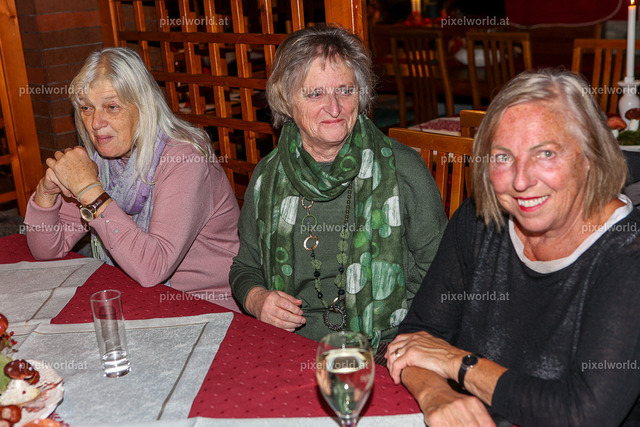 Lesung beim Kreuzwirt - "Tausend und eine Nacht" von Linda Sharaff | Bildershop von pixelworld.at - Realisiert mit Pictrs.com