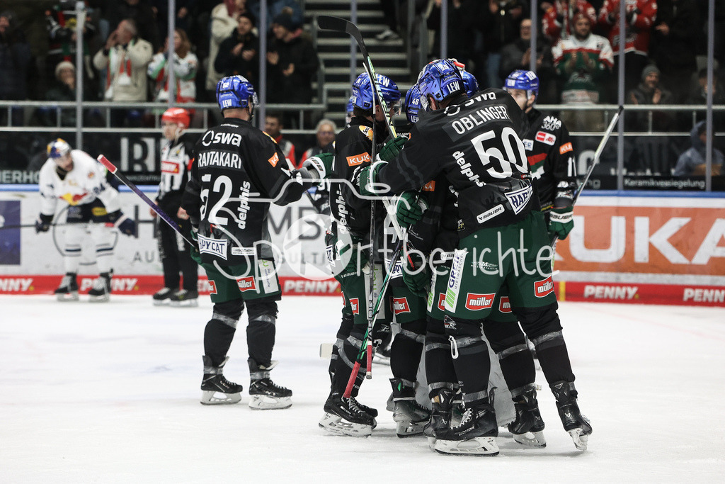 Augsburger Panther - EHC RB München | Grenzenloser Jubel der Panther nach dem Sieg gegen Muenchen