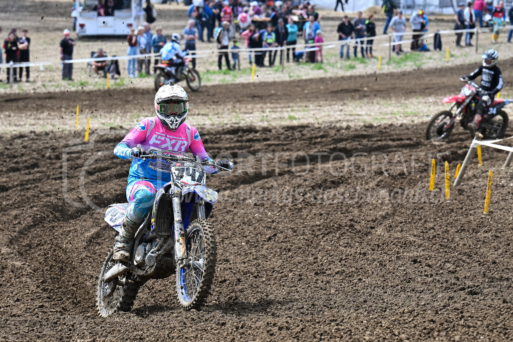 Motocross Schlatt bei Winterthur - 29. April 2023 | #747 Goetz Matthias aus Kreuzlingen (CH) auf Yamaha in der Kategorie MX2 am Motocross Schlatt bei Winterthur, 29. April 2023.
Instagram: @mx_schlatt | @mc_wila | @sam_schweiz
Bild: Sportfotografie Markus Aeschimann | www.markus-aeschimann.ch - Realisiert mit Pictrs.com