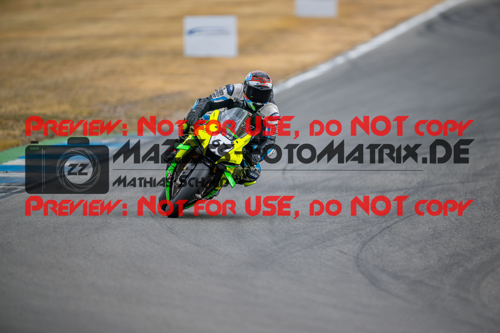 MaZZes-Fotomatrix-20260809-586128 | R1