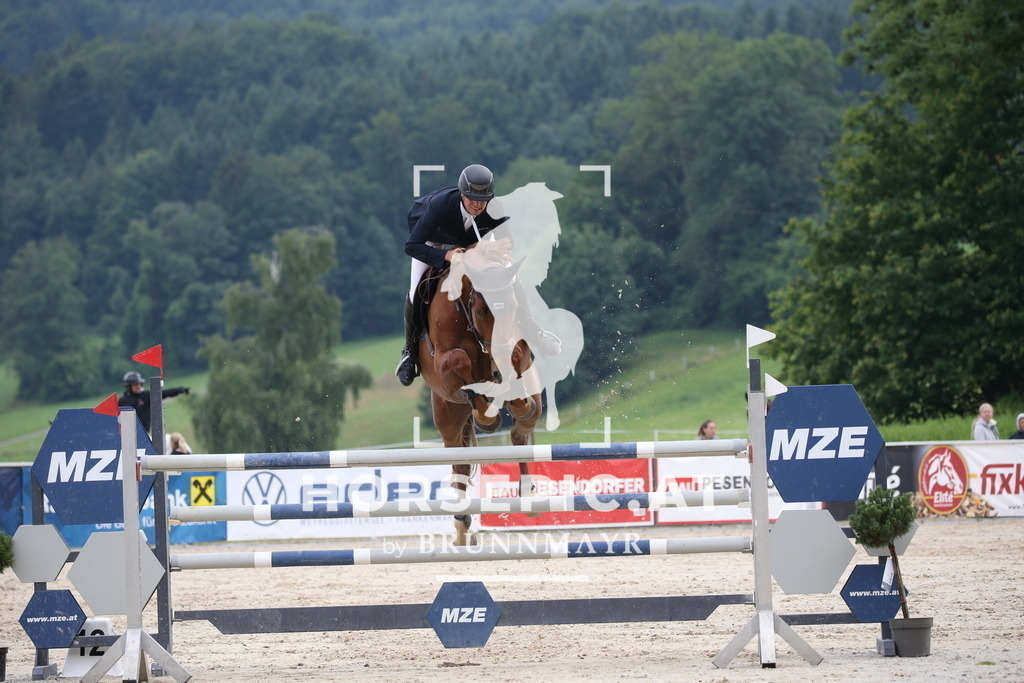 DL2Q2894 | Willkommen bei Brunnmayr - Design & Fotografie – Ihrem Spezialisten für Reitturniere und Pferdeveranstaltungen in Oberösterreich, Salzburg und Bayern! Seit über 17 Jahren sind wir leidenschaftlich dabei.