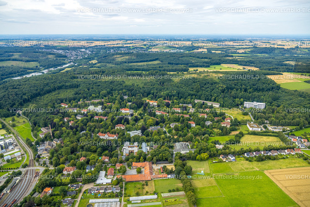 Warstein240713325 | Luftbild, LWL-Klinik mit mehreren Häusern in Parkanlage, Einrichtung des Landschaftsverbands Westfalen-Lippe, unten Gutshof Warstein, Suttrop, Warstein, Sauerland, Nordrhein-Westfalen, Deutschland