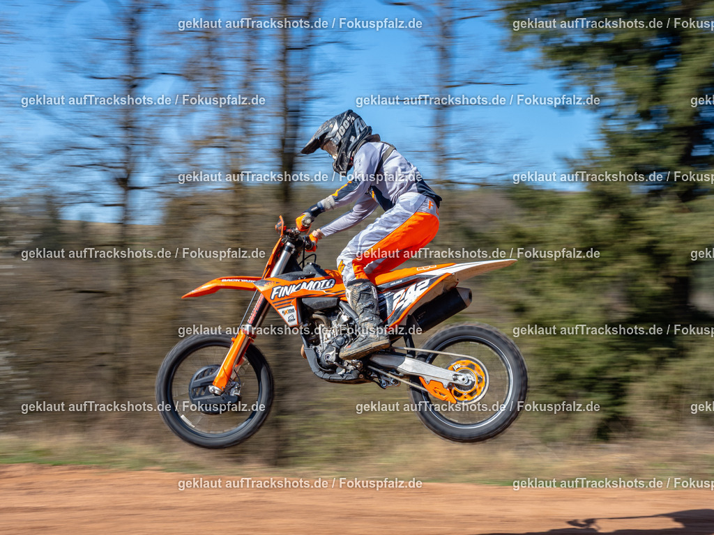 Schweyen040525-15 | Trackshots.de / Fokuspfalz.de - Realisiert mit Pictrs.com