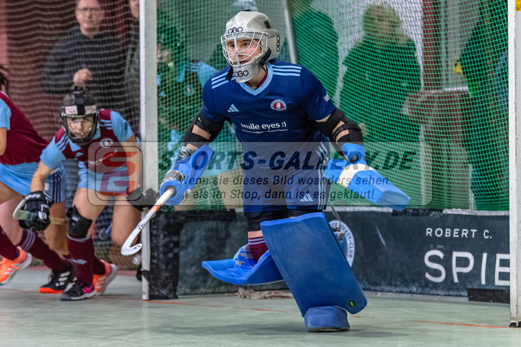 SM_2025-01-10_D5_-59 | 1.Bundesliga Hallenhockey  (W) UHC - DCADA  / 2:8 (0:2)