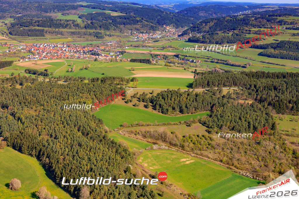 Die Luftaufnahme der Stadt Marktrodach wurde 2017 vom Flugzeug heraus erstellt ( keine Drohne )- hohe Auflösung für beste Qualität