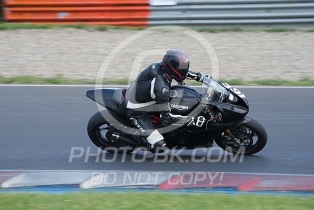 2024_05_25_PBK_24301 | Sportfotografie; SlowMotion; Video; Rennstrecke; Hafeneger; Speer; Racing; RSE; BMW; CBO; Trackday; Motorsportarena; Hockenheimring; Brno; Most; Barcelona; Valencia