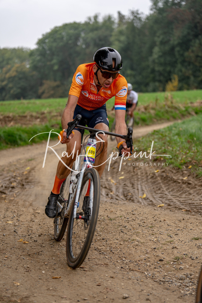 Ralf Eppink Photography 20251011_DSC01969 | Sportfotografie, Eventfotografie, Porträtfotografie, Radsport Fotograf, Triathlon Fotograf, Düsseldorf Fotograf, Köln Fotograf, Actionfotografie, Teamfotografie, Peoplefotografie, Business Portraits, Veranstaltungsfotografie, Reportagefotografie - Realisiert mit Pictrs.com
