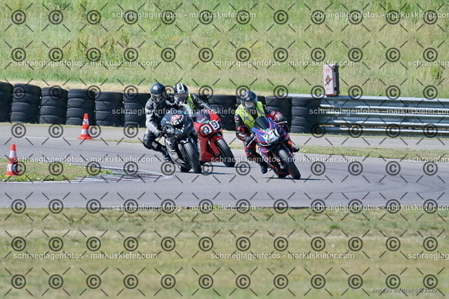 26BT02-0987 | markuskiefer.com - Realisiert mit Pictrs.com