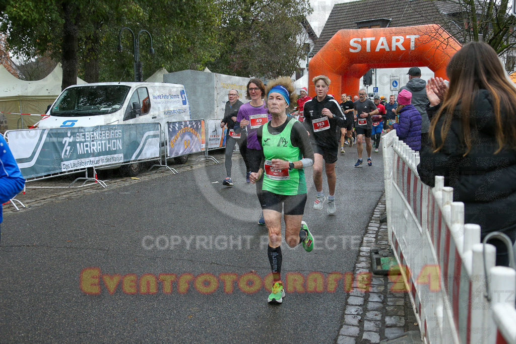 251130_1142_EX1_8366 | Sportfotografie im Rhein-Sieg Kreis, Köln, Bonn, NRW, Rheinland Pfalz, Hessen, etc. Unser Tätigkeitsfeld umfasst den Laufsport vom Volkslauf über den Marathon, Duathlon, Triathon bis zum Ultralauf wie Kölnpfad Ultra oder Schindertrail.