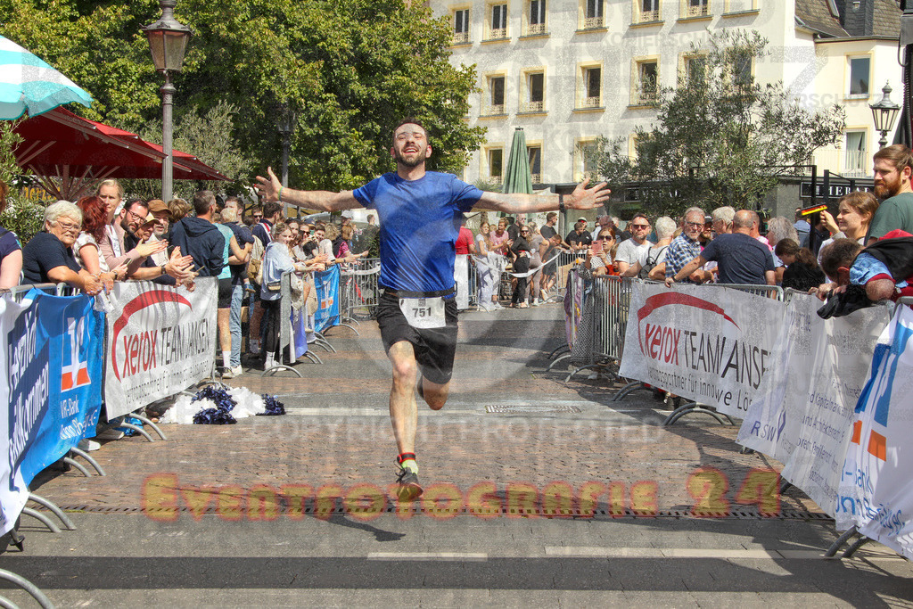 250824_1456_EV4_2405 | Sportfotografie im Rhein-Sieg Kreis, Köln, Bonn, NRW, Rheinland Pfalz, Hessen, etc. Unser Tätigkeitsfeld umfasst den Laufsport vom Volkslauf über den Marathon, Duathlon, Triathon bis zum Ultralauf wie Kölnpfad Ultra oder Schindertrail.