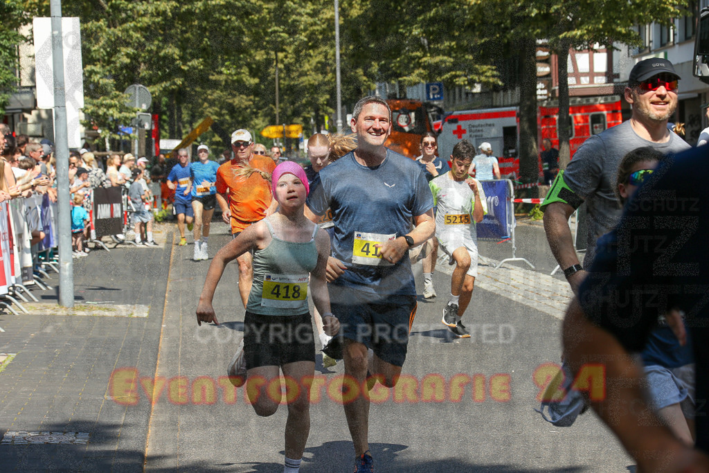 250621_1049_EX1_2730 | Sportfotografie im Rhein-Sieg Kreis, Köln, Bonn, NRW, Rheinland Pfalz, Hessen, etc. Unser Tätigkeitsfeld umfasst den Laufsport vom Volkslauf über den Marathon, Duathlon, Triathon bis zum Ultralauf wie Kölnpfad Ultra oder Schindertrail.