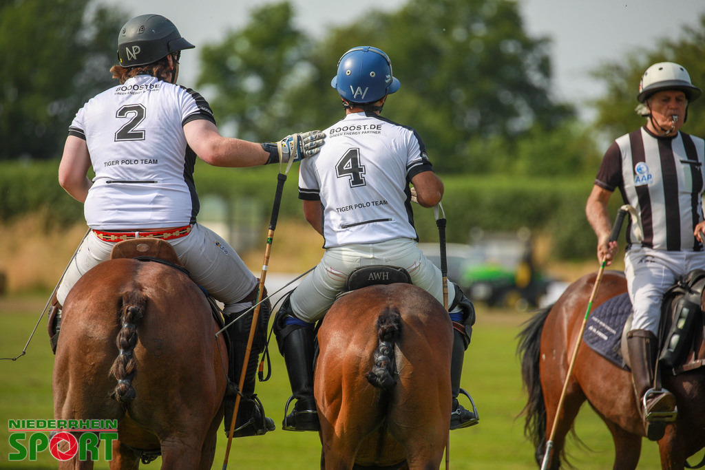 Polo_Willich_070623_130 | Bildergalerie von Sport-Ereignissen aber auch von weiteren spannenden Dingen - nicht nur vom Niederrhein. In Anlehnung an den bekannten Spruch von Hanns Dieter Hüsch heißt das Motto: "Niederrhein ist überall".  - Realisiert mit Pictrs.com
