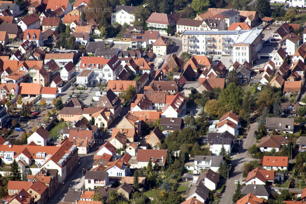 Luftbild: Slevogtstraße Bahnhofstr in Kandel im Bundesland Rheinland-Pfalz in Deutschland. Foto: IMG_8271.jpg vom 07.10.2007 durch Werner Riehm/FLY-FOTO.de