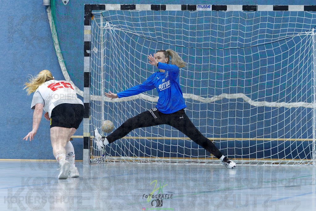 Frauen Oberliga Mitte (HHV); HSG Eibelshausen/Ewersbach - HSG Wettenberg II | Frauen Oberliga Mitte (HHV); HSG Eibelshausen/Ewersbach - HSG Wettenberg II am 13.12.2025 in Steinbrücken (Sporthalle am Hammerweiher)Photo © 2025 - Jörg Heinrich - Realisiert mit Pictrs.com