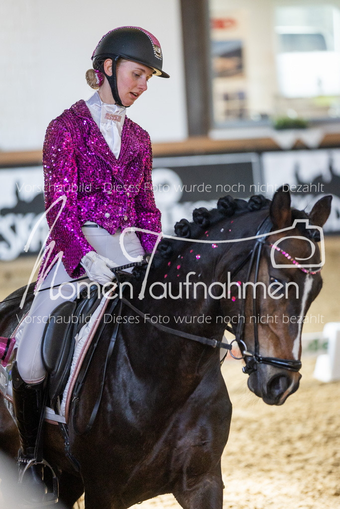 Sth-LPO25-L-Kür-003 | MomenTaufnahmen Pferdesportfotos