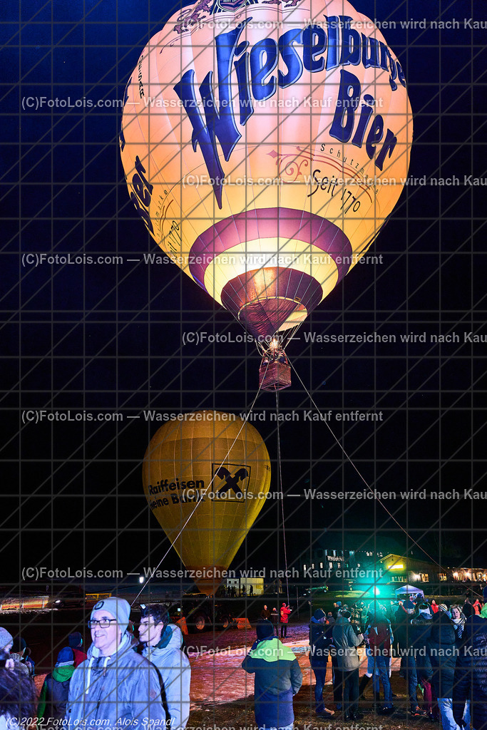 ALP0608_Nacht der Ballone_Lackenhof | (C)FotoLois.com, Alois Spandl, 'Nacht der Ballone' des Ballonclub ÖTSCHERLAND in Lackenhof/Weitental, gemeinsame Veranstaltung mit Tourismusverband ÖTSCHER, Mi 28. Dezember 2022.