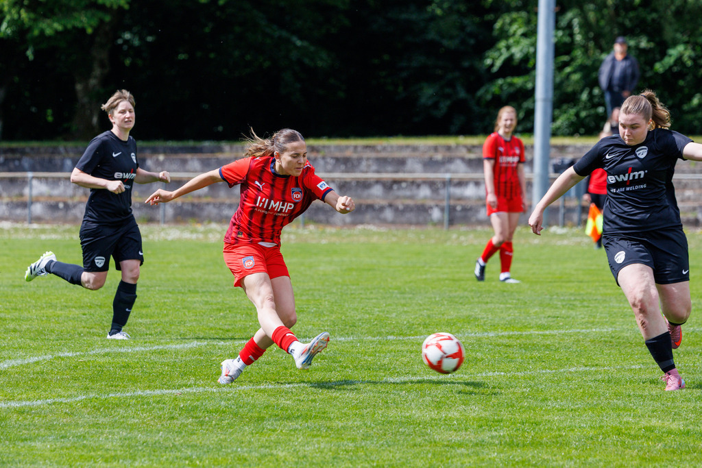 20260517-SGMHS-FCH_024 | SGM Hohenmemmingen/Sontheim vs. 1.FC Heidenheim 1846 II, Fußball, Frauen, Bezirksliga Meisterrunde, 2025/2026, 4. Spieltag, 17.05.2026 in Sontheim, Rasenplatz 1(Foto: Michael Bulling) - Realisiert mit Pictrs.com