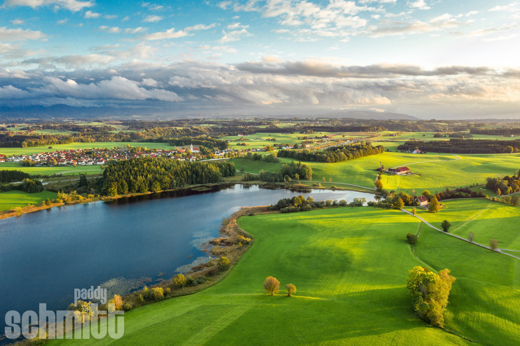 PS-Waltershofen-2026-05 | Entdecke die größte Bildgalerie der Region mit Fotografien aus dem Allgäu, der Bodenseeregion, Oberschwaben, dem Donautal und der Schwäbischen Alb. Landschaften, Luftaufnahmen und Reisefotografie als Wandbild und Fotokunst. - Realisiert mit Pictrs.com
