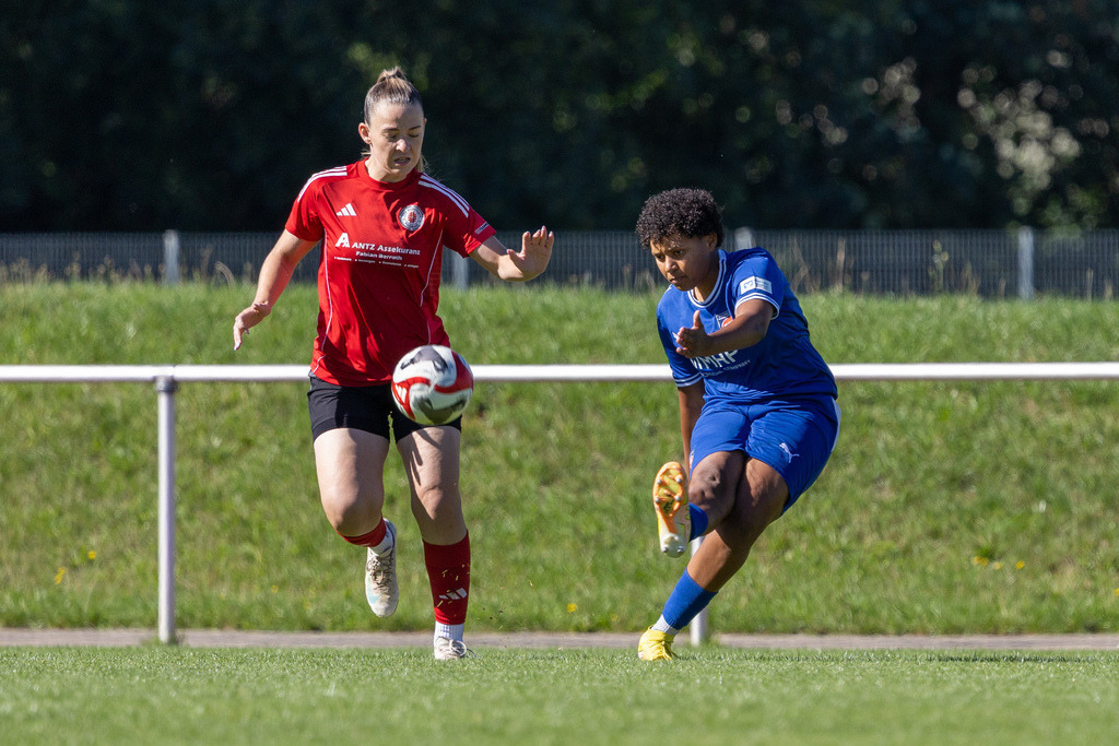 20260906-FCH-Huettlingen_010 | TSV Hüttlingen vs. 1.FC Heidenheim 1846 II, Fußball, Frauen, Bezirkspokal, 2026/2027, 1.Runde, 06.09.2026 in Hüttlingen(Foto: Michael Bulling) - Realisiert mit Pictrs.com