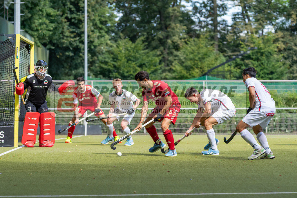 HK_20240907_105334 | 1. Bundesliga Herren RW Köln - Crefelder HTC am 7.9.2024 RW Köln, Köln , Joshua Onyekwue Nnaji Torwart ( Crefelder HTC #29 ) , Aran Zalewski ( Rot-Weiss Köln #2 ) , Elian Mazkour ( Rot-Weiss Köln #26 ) , Julius Hayner ( Crefelder HTC #6 )