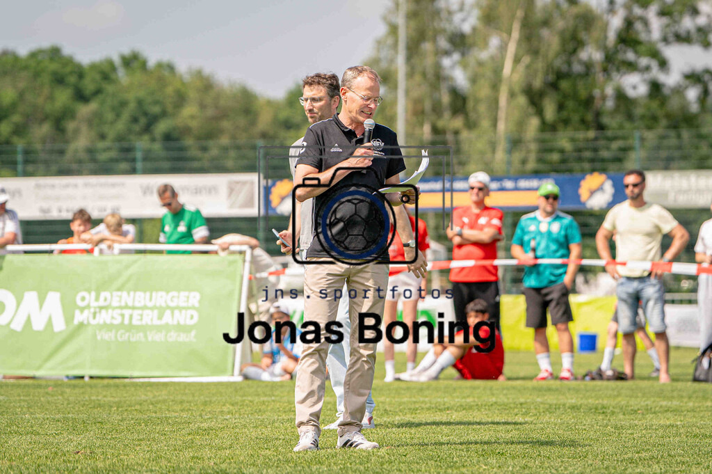 Fußball I E-Junioren I Saison 2025-2026 I OM-Cup Lüsche I Sonntag  I 24450 | jns.sportfotos - Realisiert mit Pictrs.com