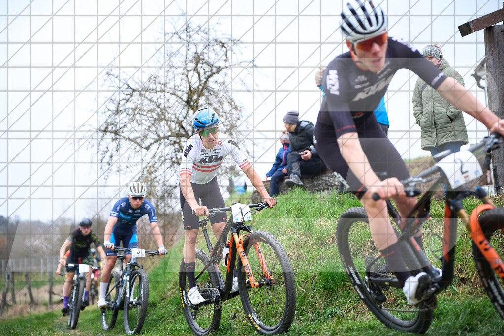 34. KTM Kamptal Trophy 2, BARRET MAUNZ Maks Alfred (AUT), Men Elite, KTM FACTORY MTB TEAM vor 1, FOIDL Maximilian (AUT), KTM FACTORY MTB TEAM | ZÖBING, Österreich – 2026-03-28: 34. KTM Kamptal Trophy2, BARRET MAUNZ Maks Alfred (AUT), Men Elite, KTM FACTORY MTB TEAM vor 1, FOIDL Maximilian (AUT), KTM FACTORY MTB TEAMFoto: © 2026 Martin Bihounek - MB Creative e.U.