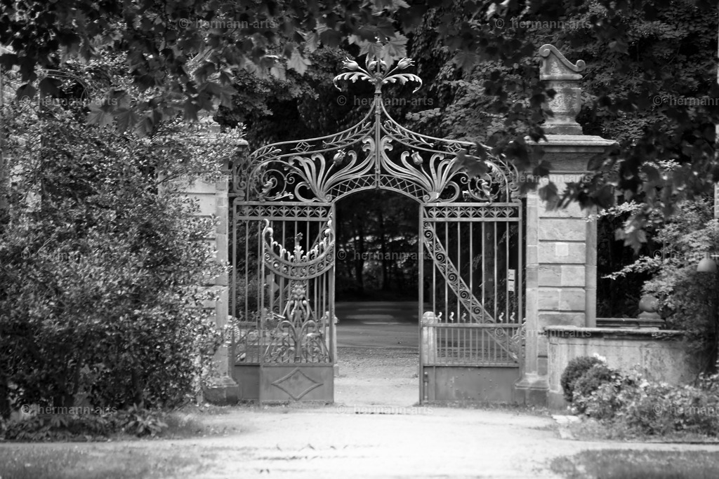 Hermann-Arts_Barockes Tor_010 | Photo Foto Kunst Art schwarzweiss Bilder Rheine Münster Berlin Blumen 