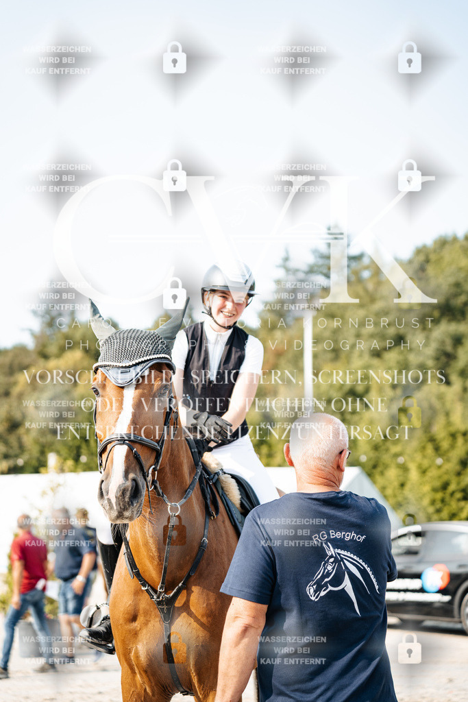 CK704452 | Turnierfotografie Pferdefotografie Trier Rheinland-Pfalz Pferdesport Reitsport Tierfotografie Sportfotografie Pferdevideo Pferdevideografie Equestrianvideography equestrianphotography  - Realisiert mit Pictrs.com