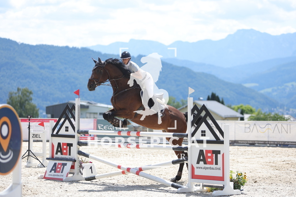 0P6A0423 | Willkommen bei Brunnmayr - Design & Fotografie – Ihrem Spezialisten für Reitturniere und Pferdeveranstaltungen in Oberösterreich, Salzburg und Bayern! Seit über 17 Jahren sind wir leidenschaftlich dabei.