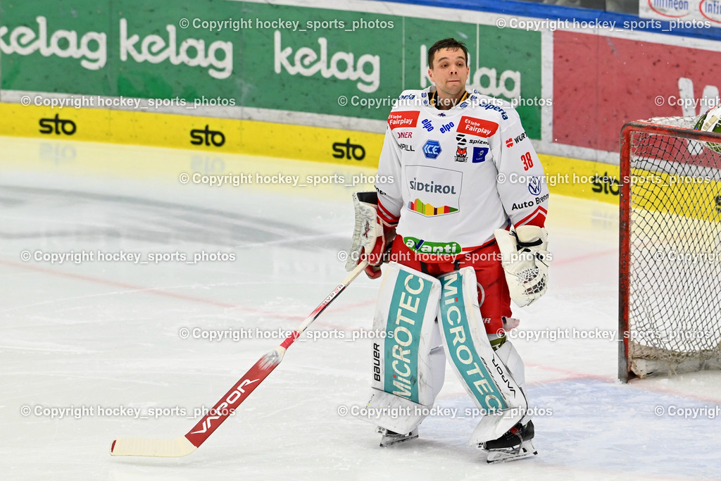 EC VSV vs. HC Bozen 16.2.2024 | #38 Harvey Sam, EC VSV vs. HC Bozen 16.2.2024, EC VSV vs. HC Bozen 16.2.2024 am 16.02.2024 in Villach (Stadthalle Villach), Austria, (Photo by Bernd Stefan)