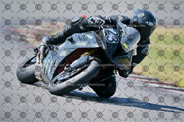 25bt04-0256 | markuskiefer.com - Realisiert mit Pictrs.com